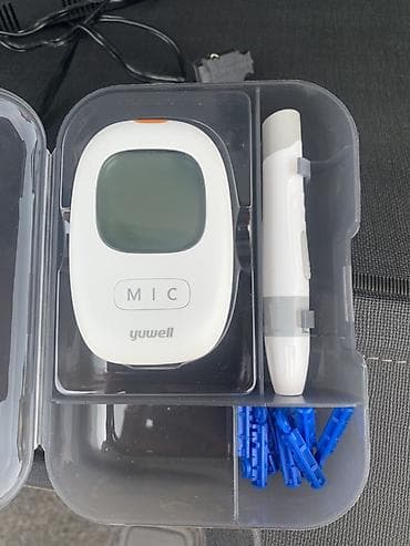 Глюкометрлер: Глюкометр Yuwell ACCUSURE 710 в комплекте - Компактный прибор для — 1