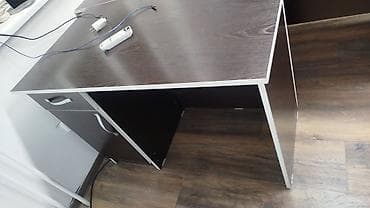 купить белый компьютерный стол: Комплект офисной мебели, Кресло, ДСП, цвет - Черный — 4