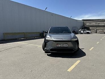 Унаа сатуу: Toyota bZ4X: 2023 г., 0.5 л, Автомат, Электромобиль, Кроссовер — 2