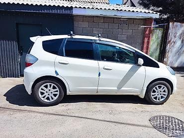 fit 3: Honda Fit: 2008 г., Автомат, Бензин, Хэтчбэк — 3