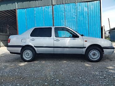 решетка на торнео: Volkswagen Vento: 1993 г., 1.8 л, Седан — 4