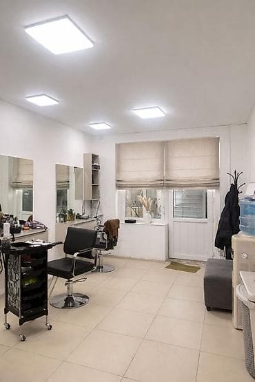 аренда офисных помещений: В мкр Улан2/10 в салоне Сулуу требуется мастер универсал,локация — 2