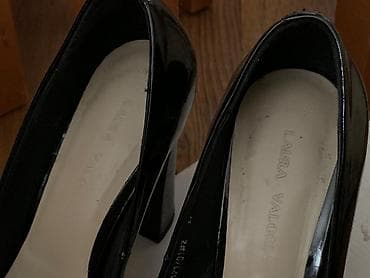 Туфли: Туфли 36 размер. Кожа Лак Изготовитель Россия пакупали 2800 отдам за — 3