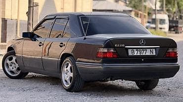 mers e124: Mercedes-Benz W124: 1992 г., 2.2 л, Механика, Бензин, Седан — 5
