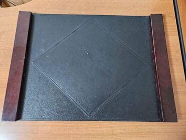 коврик для рабочего стола: Продается настольный коврик на стол руководителя Цвет черный, матовый — 1