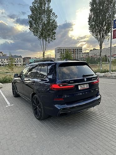 электричиский машина: BMW X7: 2021 г., 4.4 л, Автомат, Бензин, Внедорожник — 3
