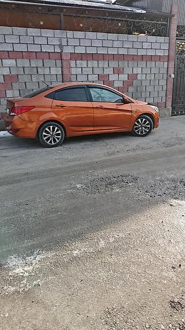 mazda 2: Hyundai Solaris: 2014 г., 1.6 л, Автомат, Бензин, Седан — 2