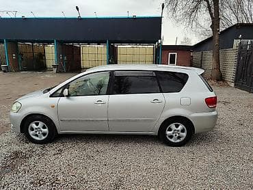 4: Toyota Ipsum: 2003 г., 2.4 л, Автомат, Минивэн — 7