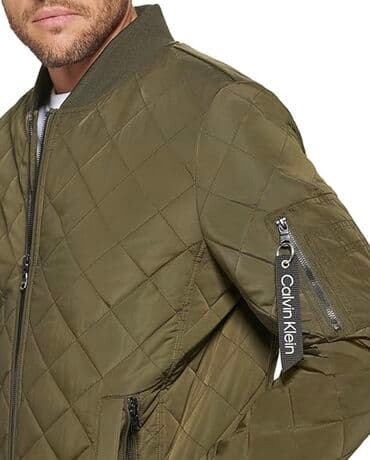 tech flis: Calvin Klein. Стеганый бомбер.Классический бомбер дополнен стеганой — 4