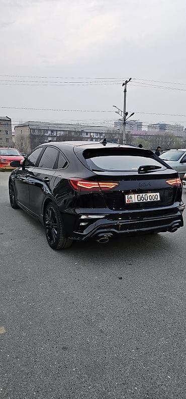 camry 80: Kia K3: 2022 г., 1.6 л, Бензин, Лифтбек — 2