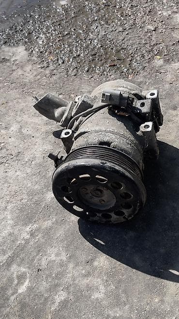 авто кондицонер: Компрессор Toyota — 1