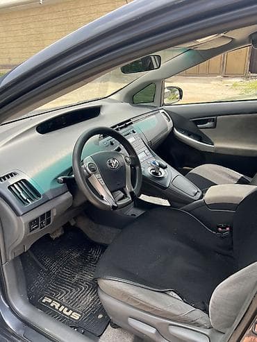 model y: Toyota Prius: 2010 г., 1.8 л, Вариатор, Гибрид, Хэтчбэк — 2