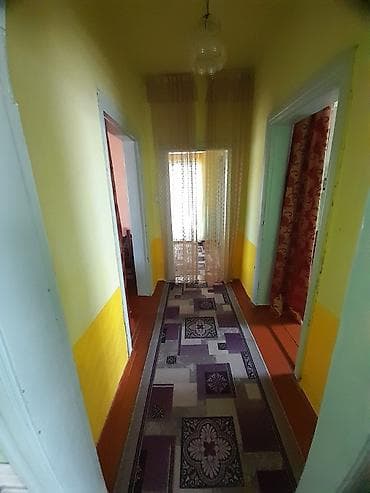 комбинированная: 40 м², 6 комнат, Подвал, погреб — 3