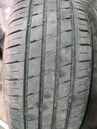 r 16: Размер 205/65 R16. Состояние буу. Протектор 80%. Пять колесо. С — 3