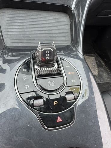 авто электрический: BYD : 2025 г., Робот, Электромобиль, Седан — 7