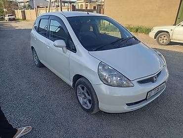 Honda Fit: 2003 г., 1.3 л, Автомат, Бензин, Хэтчбэк at lalafo.kg Honda Fit: 2003 г., 1.3 л, Автомат, Бензин, Хэтчбэк