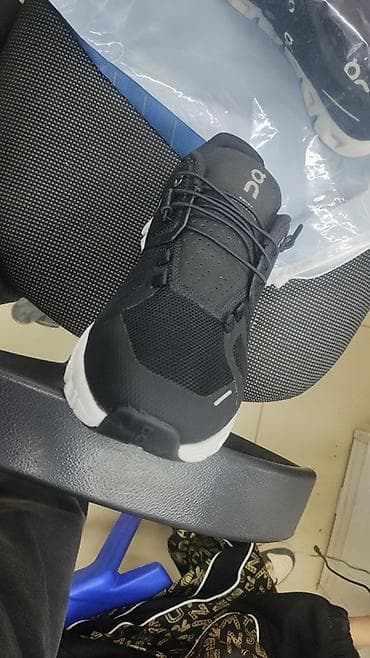 кроссовки 33 размер: Кроссовки, 39, Новый, цвет - Черный — 2