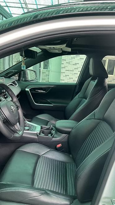 Продажа авто: Toyota RAV4: 2020 г., 2.5 л, Автомат, Гибрид, Кроссовер — 6