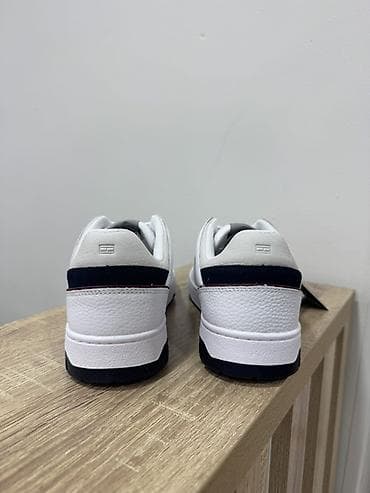 Мужские кроссовки, 43, 42, Tommy Hilfiger, Новый, цвет - Белый, Самовывоз — 2