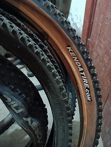 фикс grey: Покрышки для горного велосипеда Kenda (видно логотип KendaTire) — 3