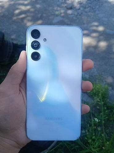 Samsung Galaxy A15, Б/у, 128 ГБ, цвет - Белый