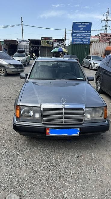 бескамерные диски: Mercedes-Benz W124: 1990 г., Седан — 1