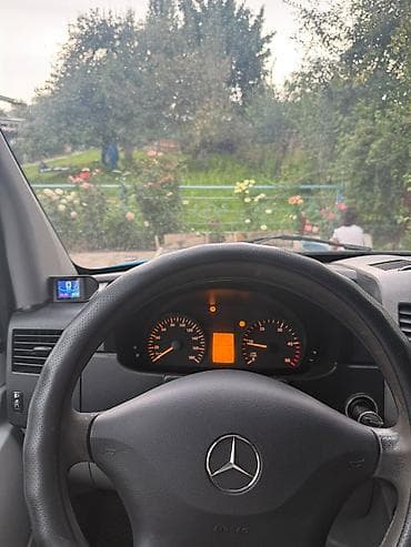 будка токмок: Mercedes-Benz Спринтер: 2007 г., 2.2 л, Механика, Дизель, Фургон — 8