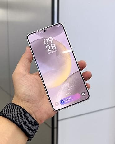 samsung galaxy fold2: Samsung Galaxy S24+, Б/у, 256 ГБ, цвет - Белый, В рассрочку, 1 SIM, eSIM — 2