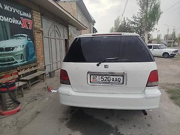 лобовое одиссей: Honda Odyssey: 1998 г., 2.3 л, Автомат, Бензин, Минивэн — 2