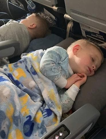 дорожная подушка: Надувная подушка для путешествий, которую можно использовать тремя — 4
