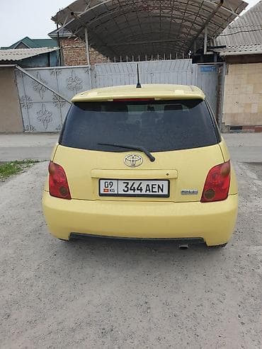 Toyota Ist: 2003 г., 1.5 л, Автомат, Бензин, Хэтчбэк — 3
