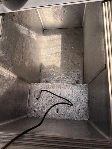 Холодильное оборудование: В наличии — 4