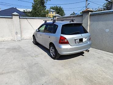Honda Civic: 2001 г., 1.7 л, Автомат, Бензин, Хэтчбэк — 2