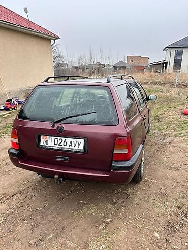 продаю адисей: Volkswagen Golf: 1994 г., Универсал — 4