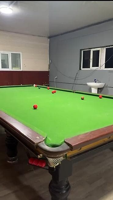 Спорт жана хобби: 🎱 Продаётся бильярдный стол для пула Отличное состояние, широкие — 2