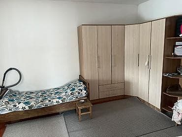 Дома: Продается дом в городе Балыкчы с земельным участком. Дом одноэтажный — 6