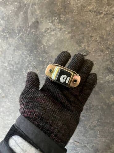 запчасти на мицубиси паджеро 2: Mitsubishi Pajero IO ограничитель двери, Митсубиси ИО дверной — 3