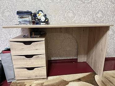 большие компьютерные столы: Компьютерный стол, Б/у, С полками — 3