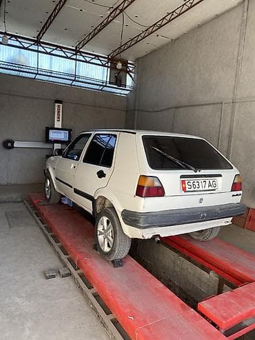 сткл: Volkswagen Golf: 1990 г., 1.3 л, Механика, Бензин, Хэтчбэк — 5