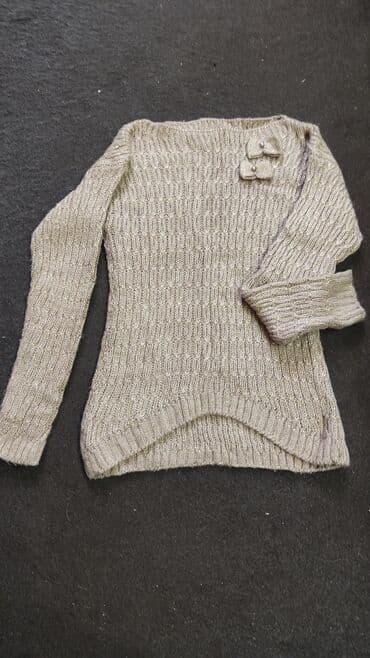 корейские вещи: Меняю 1)) кросовки размер 39- на 1кг сахара 2) Тоник( больше половины — 8