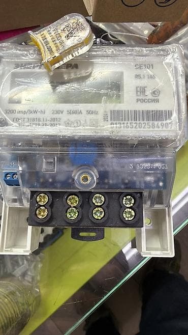 электронный часы: Электросчётчик Энергомера CE101 R5.1 145, однофазный Характеристики — 2