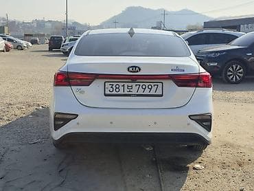 haima 3: Kia K3: 2021 г., 1.6 л, Автомат, Бензин, Седан — 5
