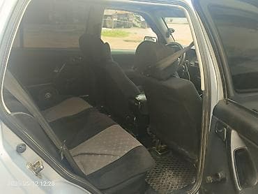 Volkswagen: Volkswagen Vento: 1993 г., 1.8 л, Механика, Бензин, Седан — 6