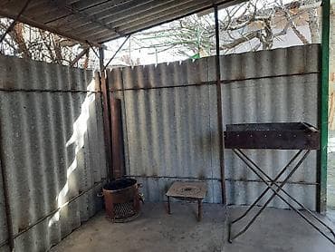 гараж продажа: Продаю дом! 3 спальни 1 зал, коридор санузел совмещённый с ванной — 9