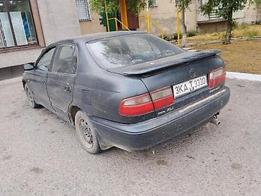 машина берем: Toyota Carina E: 1997 г., 2 л, Механика, Бензин, Седан — 4