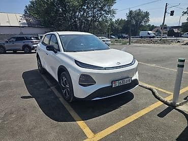 ремонт панорамной крыши: Электромобиль кроссовер Changan Q05 белого цвета 2026-года, Авто — 1