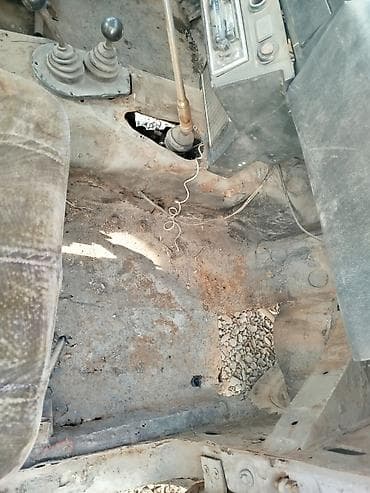 сигнализация с смс оповещением: ВАЗ (ЛАДА) 4x4 Нива: 2026 г., 1.6 л, Ручные, Бензин, Внедорожник — 8