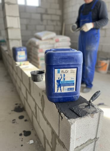 Гидроизоляционная мастика AlinEX Aquaproof в синей пластиковой