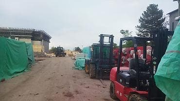 4 x: Услуги вилочного погрузчика - Погрузка и разгрузка фур, контейнеров — 2