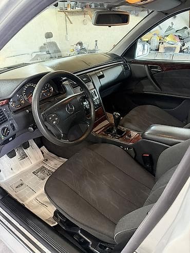 бак бенза: Mercedes-Benz E-Class: 2001 г., 2 л, Механика, Бензин, Седан — 7
